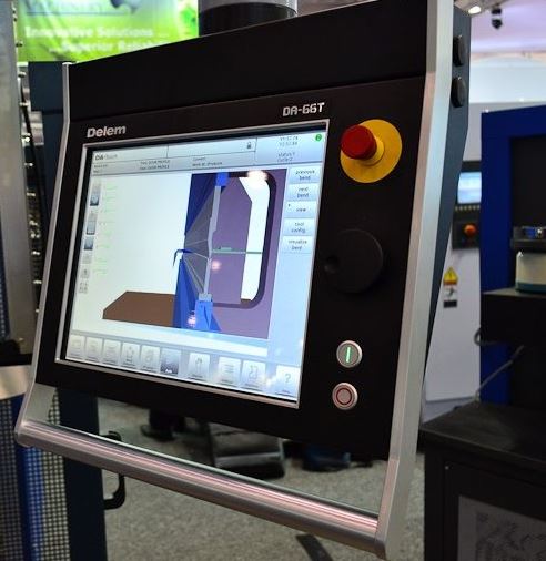 DELEM DA66T 2D 3D CNC Synchro контролер гальмового преса для Китаю