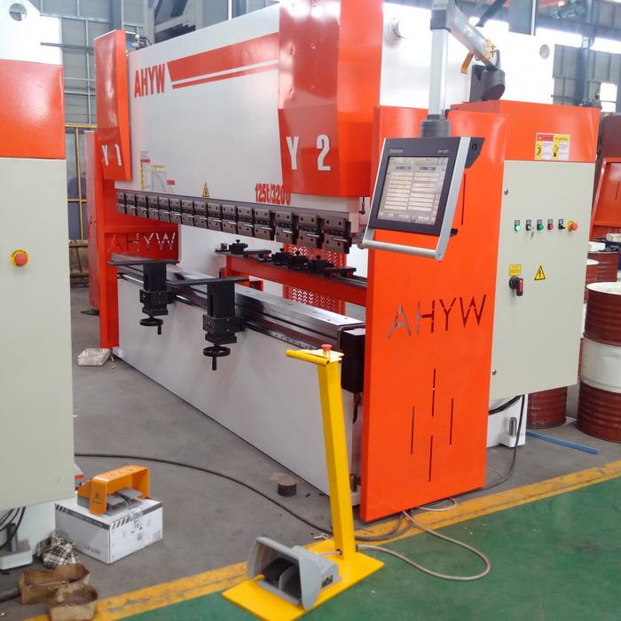 AHYW Yawei 125T3200 5 axis cnc brake press DELEM DA58T CHINA FACTORY